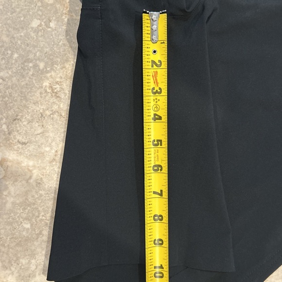 Columbia Titanium Titan Pass Shorts Men's 34x10 Black Active Omni Shield Belted - Picture 5 of 9